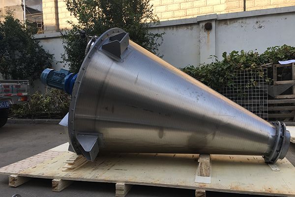 雙螺旋錐形混合機(jī) 雙螺旋錐形混合機(jī)